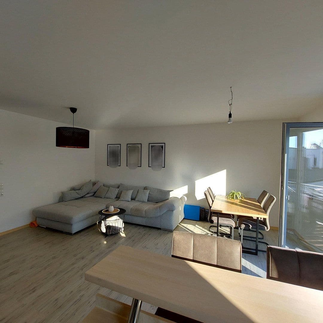 Pronájem bytu 4+1 102 m², Weißenthurm, Porýní-Falc Pronájem bytu 4+1 102 m², Weißenthurm, Porýní-Falc