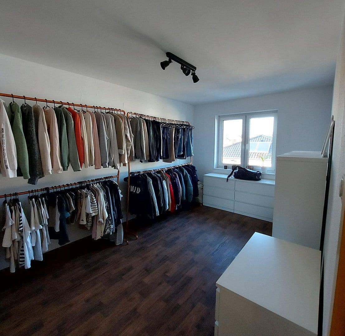 Pronájem bytu 4+1 102 m², Weißenthurm, Porýní-Falc Pronájem bytu 4+1 102 m², Weißenthurm, Porýní-Falc