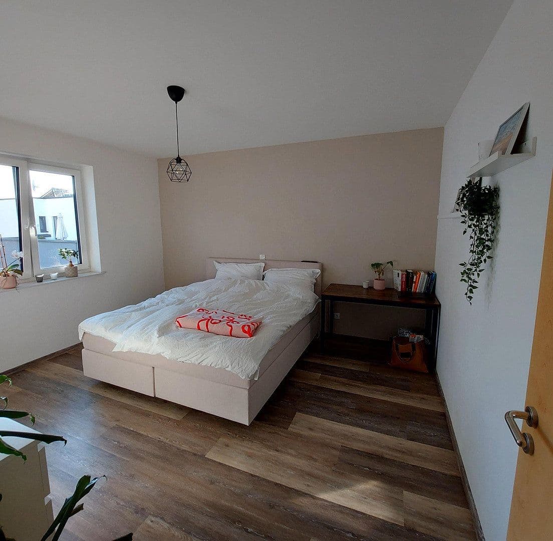 Pronájem bytu 4+1 102 m², Weißenthurm, Porýní-Falc Pronájem bytu 4+1 102 m², Weißenthurm, Porýní-Falc