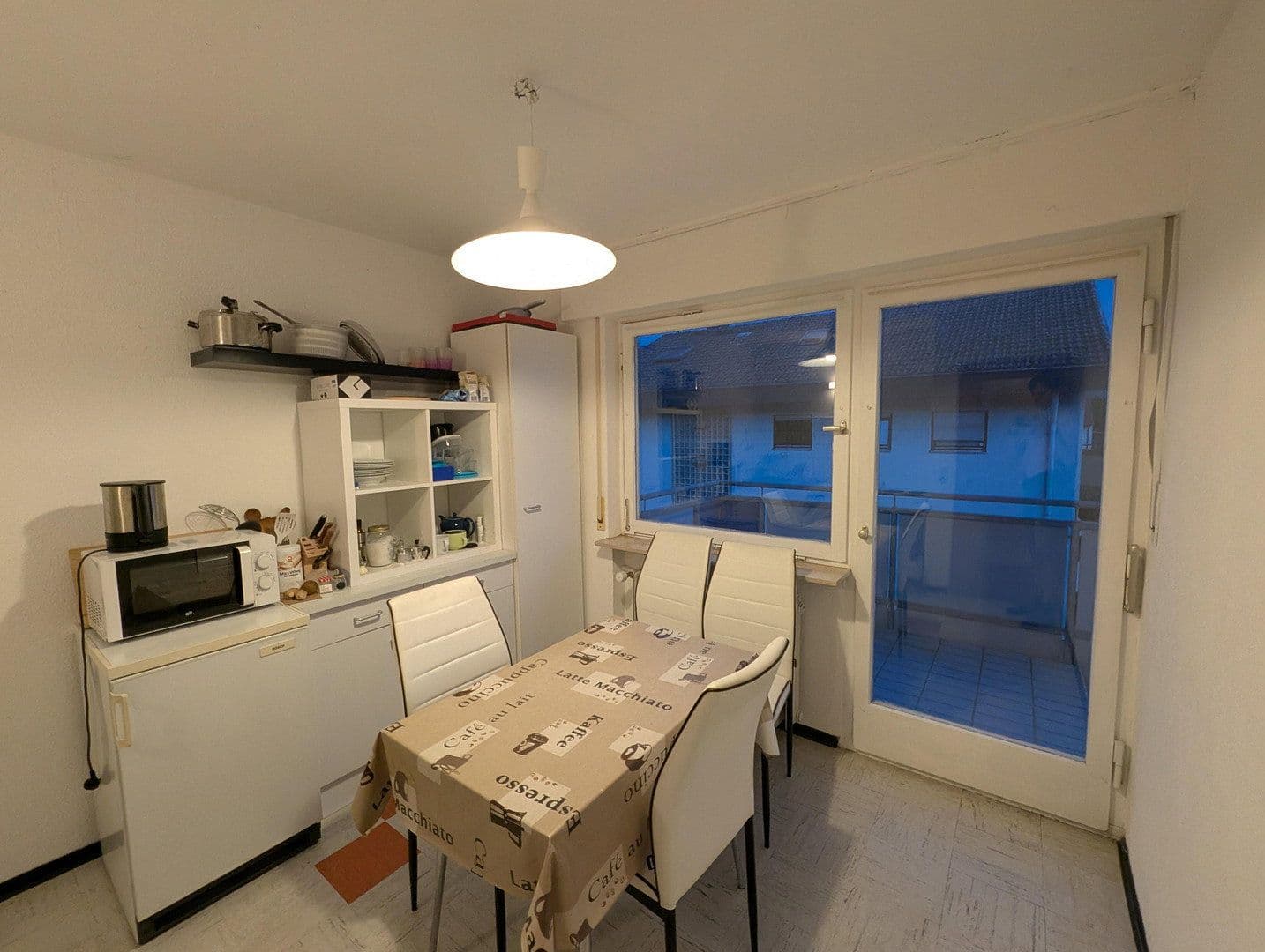 Pronájem bytu 1+1 33 m², Karlsruhe, Bádensko-Württembersko Pronájem bytu 1+1 33 m², Karlsruhe, Bádensko-Württembersko