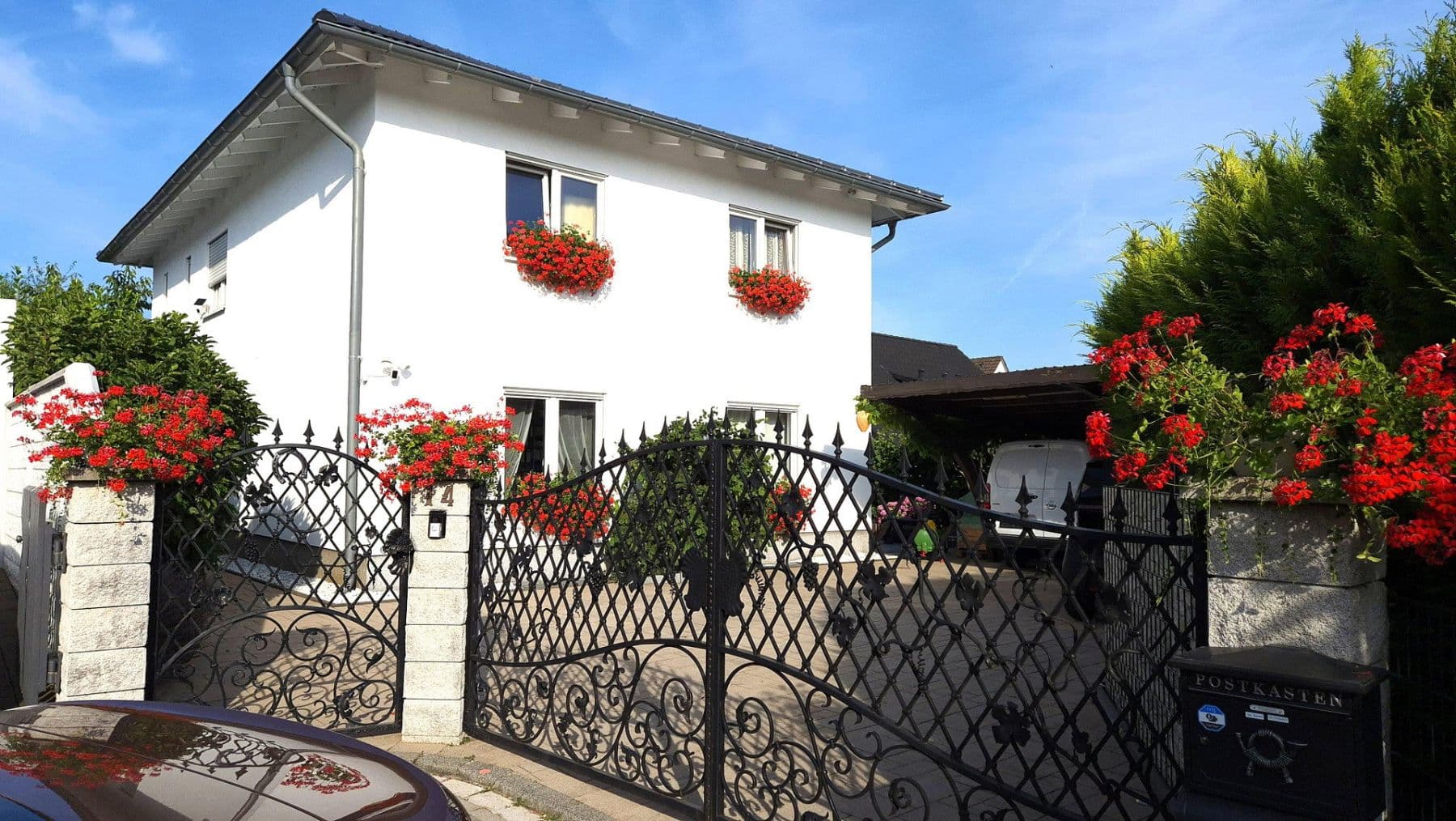 Prodej domu 160 m², pozemek 456 m², Wuppertal, Severní Porýní-Vestfálsko Prodej domu 160 m², pozemek 456 m², Wuppertal, Severní Porýní-Vestfálsko