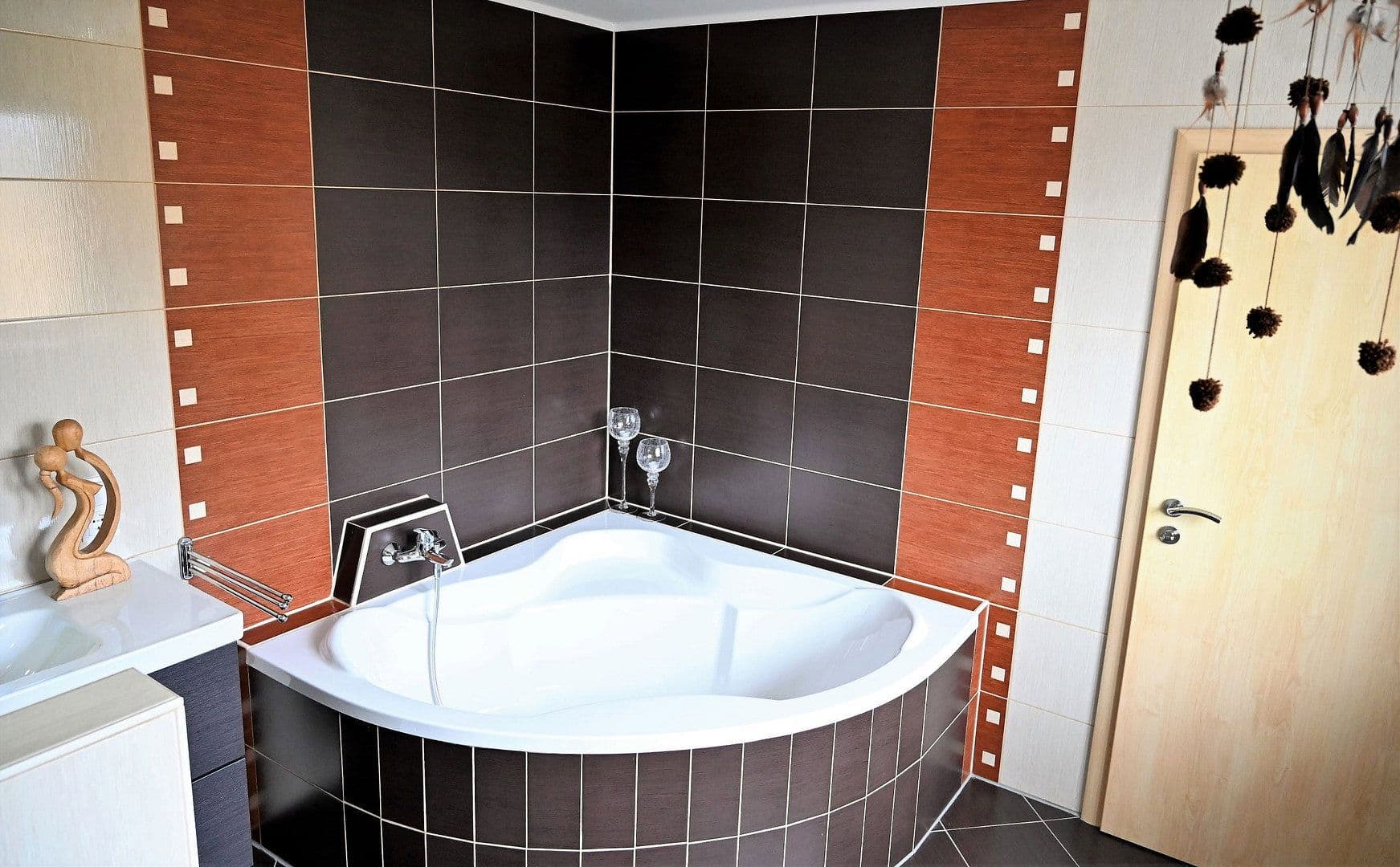 Prodej domu 160 m², pozemek 456 m², Wuppertal, Severní Porýní-Vestfálsko Prodej domu 160 m², pozemek 456 m², Wuppertal, Severní Porýní-Vestfálsko
