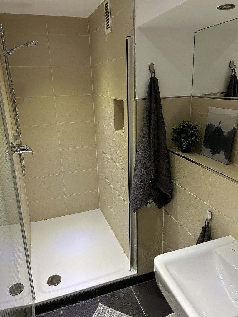 Pronájem bytu 1+1 36 m², Grefrather Weg 89, Neuss, Severní Porýní-Vestfálsko Pronájem bytu 1+1 36 m², Grefrather Weg 89, Neuss, Severní Porýní-Vestfálsko
