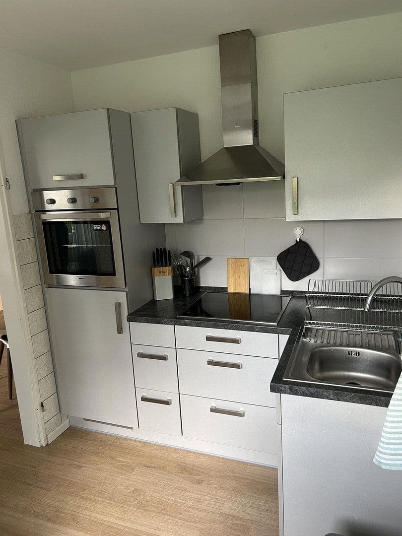 Pronájem bytu 1+1 36 m², Grefrather Weg 89, Neuss, Severní Porýní-Vestfálsko Pronájem bytu 1+1 36 m², Grefrather Weg 89, Neuss, Severní Porýní-Vestfálsko