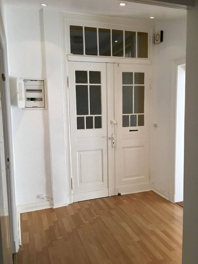 Pronájem bytu 3+1 79 m², Holtenauer Straße 240, Kiel, Šlesvicko-Holštýnsko Pronájem bytu 3+1 79 m², Holtenauer Straße 240, Kiel, Šlesvicko-Holštýnsko
