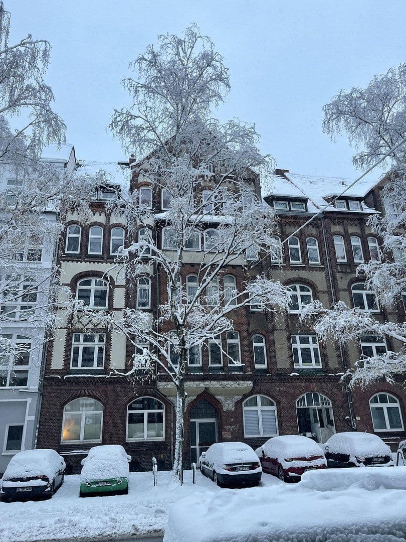 Pronájem bytu 3+1 79 m², Holtenauer Straße 240, Kiel, Šlesvicko-Holštýnsko Pronájem bytu 3+1 79 m², Holtenauer Straße 240, Kiel, Šlesvicko-Holštýnsko