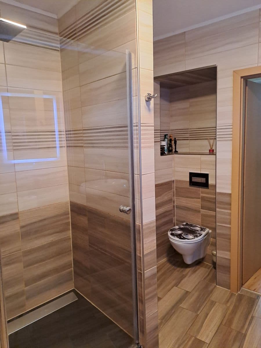 Prodej domu 412 m², pozemek 318 m², Revoluční, Šestajovice, Středočeský kraj Prodej domu 412 m², pozemek 318 m², Revoluční, Šestajovice, Středočeský kraj
