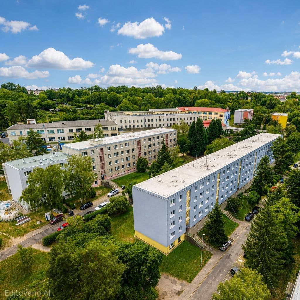 Prodej bytu 2+1 54 m², Na Urbance, Roudnice nad Labem, Ústecký kraj Prodej bytu 2+1 54 m², Na Urbance, Roudnice nad Labem, Ústecký kraj