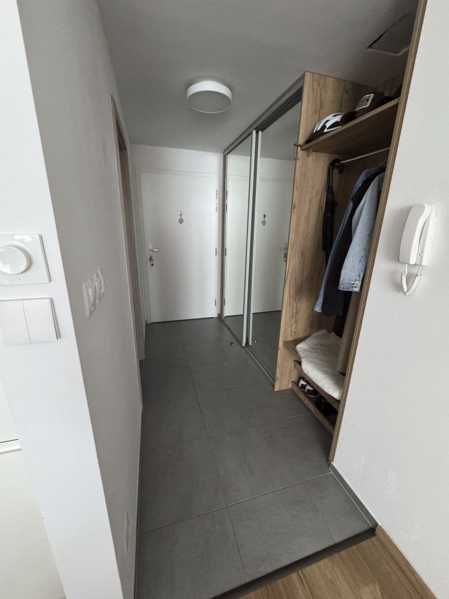 Pronájem bytu 2+1 52 m², Plynárenská, Ružinov, Bratislavský kraj Pronájem bytu 2+1 52 m², Plynárenská, Ružinov, Bratislavský kraj