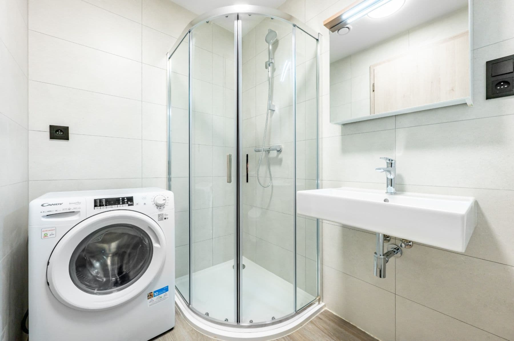 Pronájem bytu 2+kk 38 m², Na Zlíchově, Praha, Praha Pronájem bytu 2+kk 38 m², Na Zlíchově, Praha, Praha