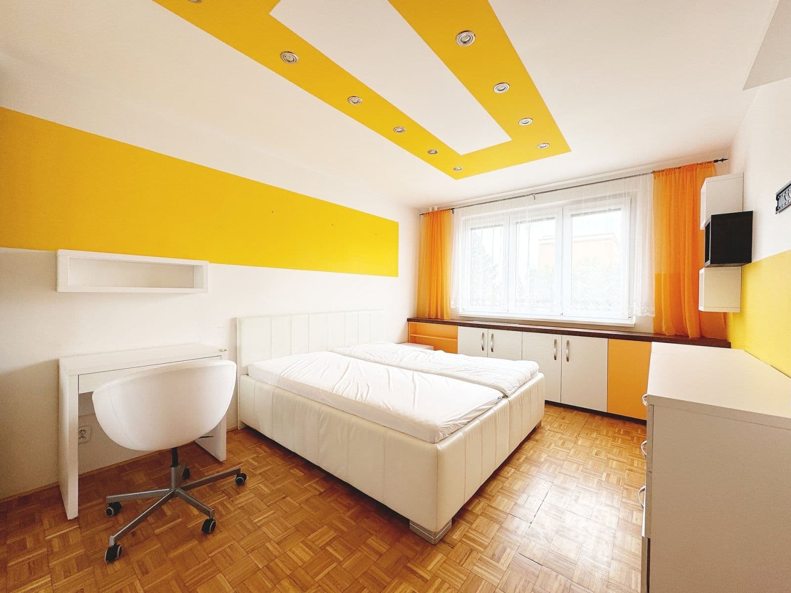 Pronájem bytu 2+1 54 m², Na Petřinách, Praha, Praha Pronájem bytu 2+1 54 m², Na Petřinách, Praha, Praha