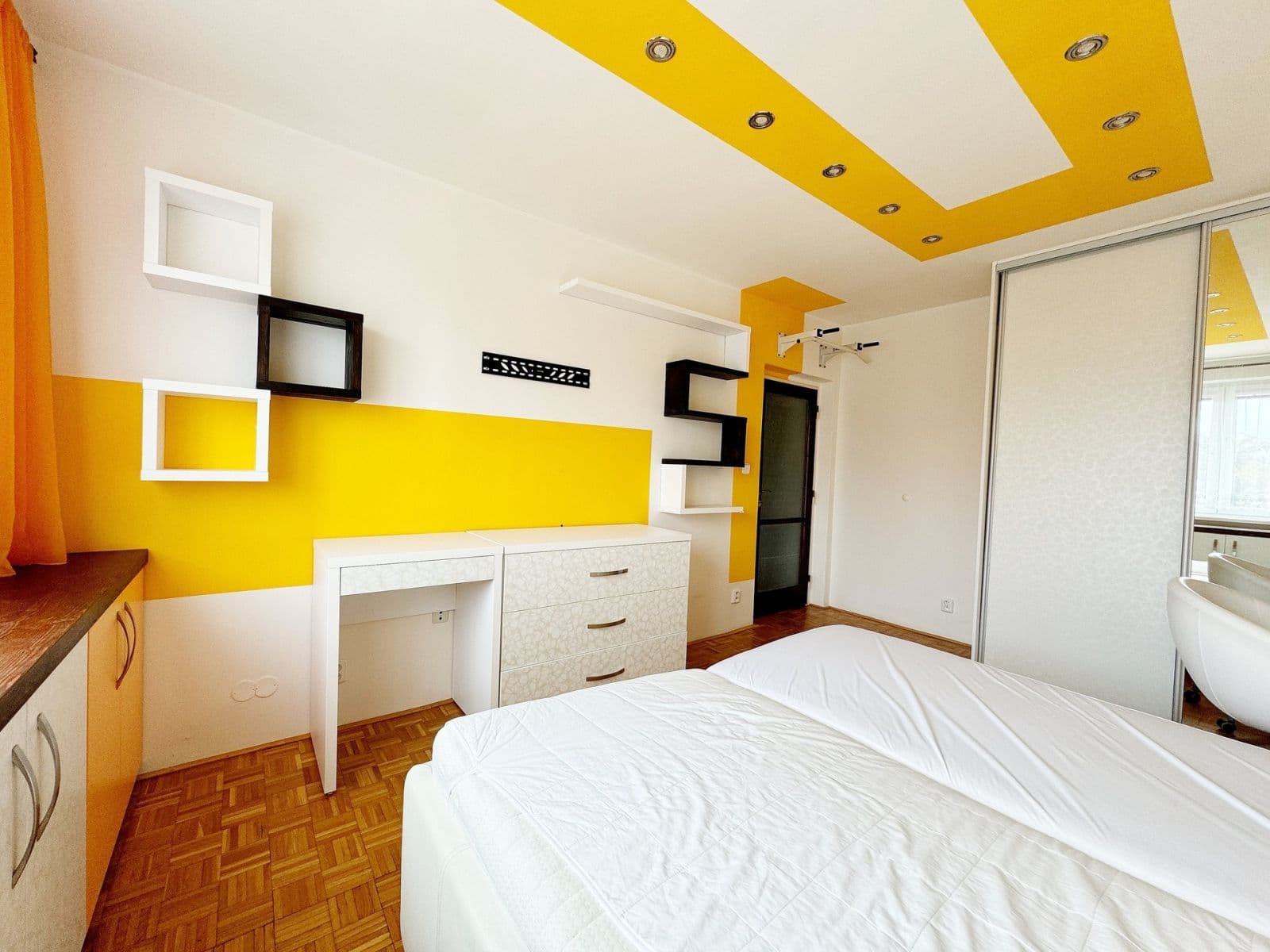 Pronájem bytu 2+1 54 m², Na Petřinách, Praha, Praha Pronájem bytu 2+1 54 m², Na Petřinách, Praha, Praha