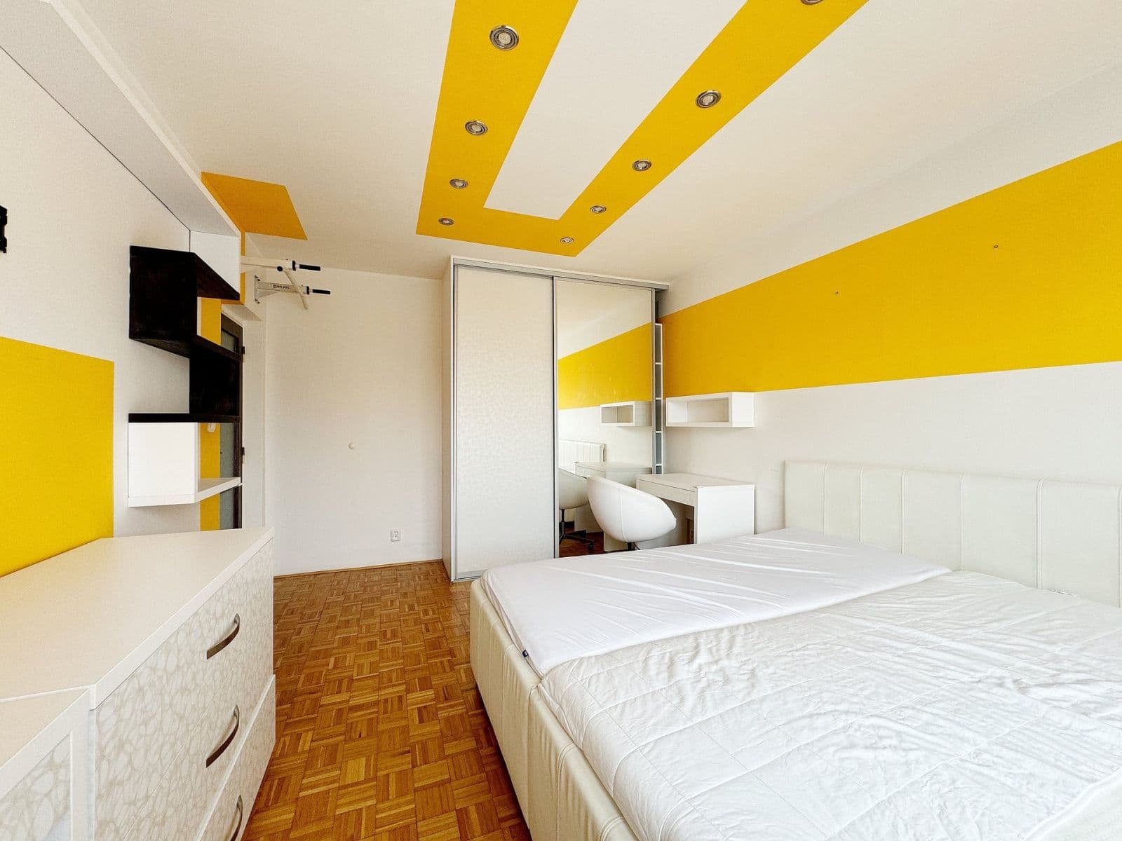 Pronájem bytu 2+1 54 m², Na Petřinách, Praha, Praha Pronájem bytu 2+1 54 m², Na Petřinách, Praha, Praha