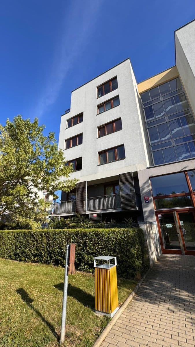 Prodej bytu 2+kk 64 m², V Třešňovce, Praha, Praha Prodej bytu 2+kk 64 m², V Třešňovce, Praha, Praha
