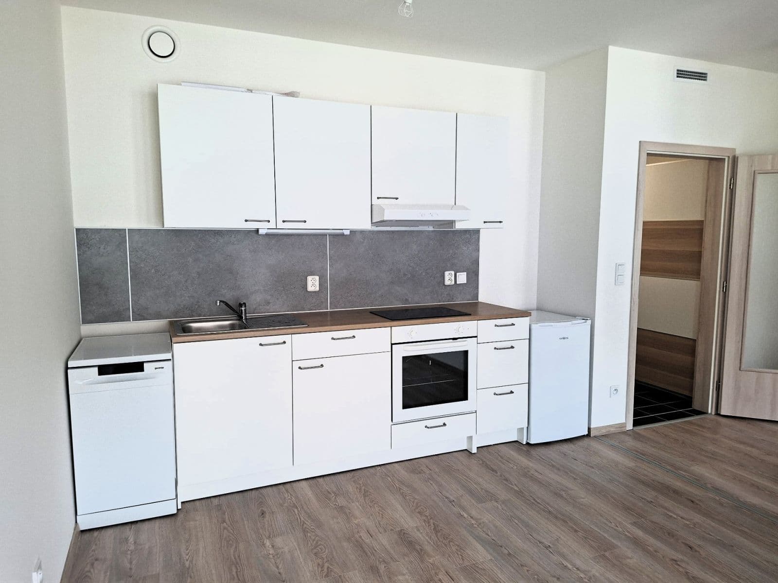 Pronájem bytu 1+kk 32 m², Arnošta Staňka, Praha, Praha Pronájem bytu 1+kk 32 m², Arnošta Staňka, Praha, Praha