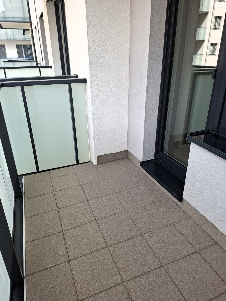 Pronájem bytu 1+kk 32 m², Arnošta Staňka, Praha, Praha Pronájem bytu 1+kk 32 m², Arnošta Staňka, Praha, Praha