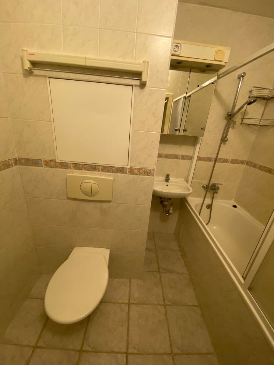 Pronájem bytu 2+kk 43 m², Hrdličkova, Praha, Praha Pronájem bytu 2+kk 43 m², Hrdličkova, Praha, Praha