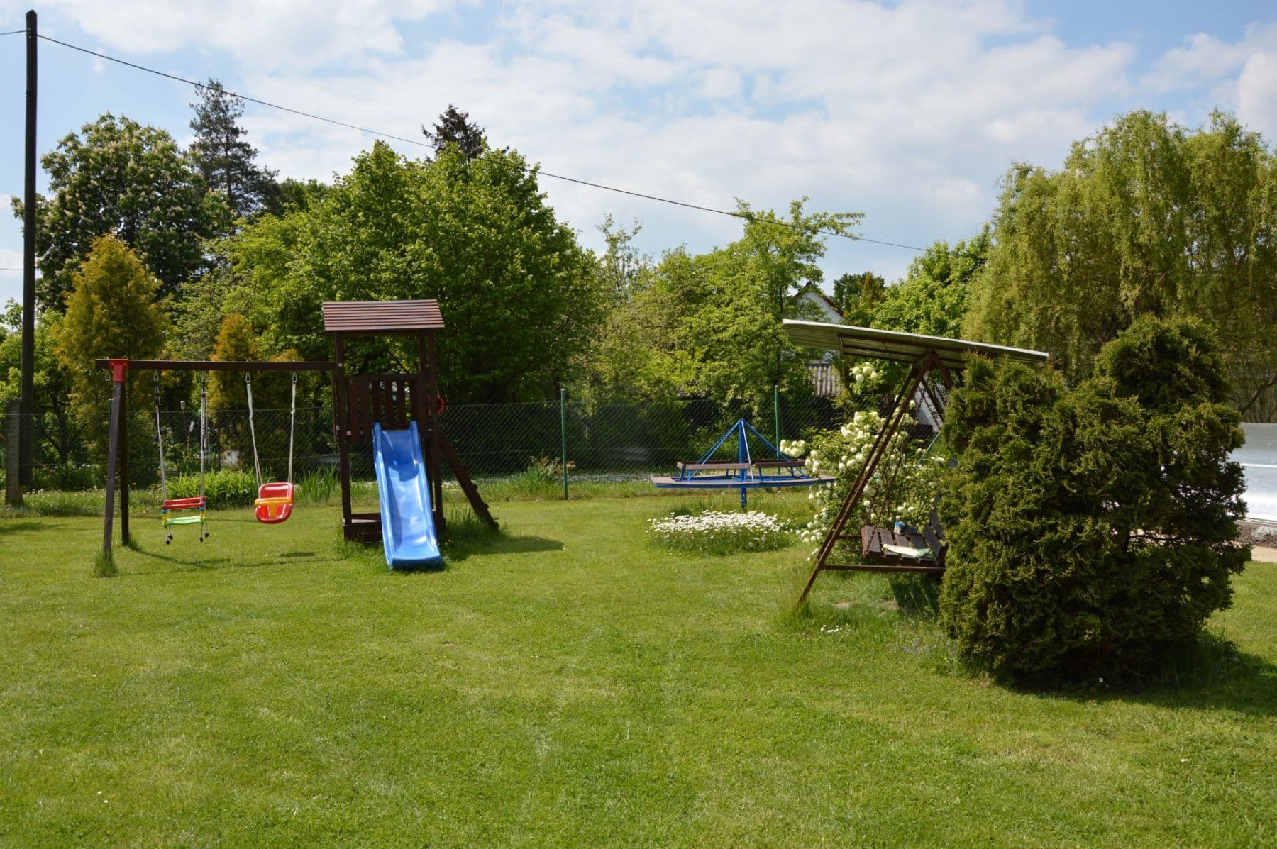 Pronájem domu 320 m², pozemek 1.700 m², Dívčice, Jihočeský kraj Pronájem domu 320 m², pozemek 1.700 m², Dívčice, Jihočeský kraj