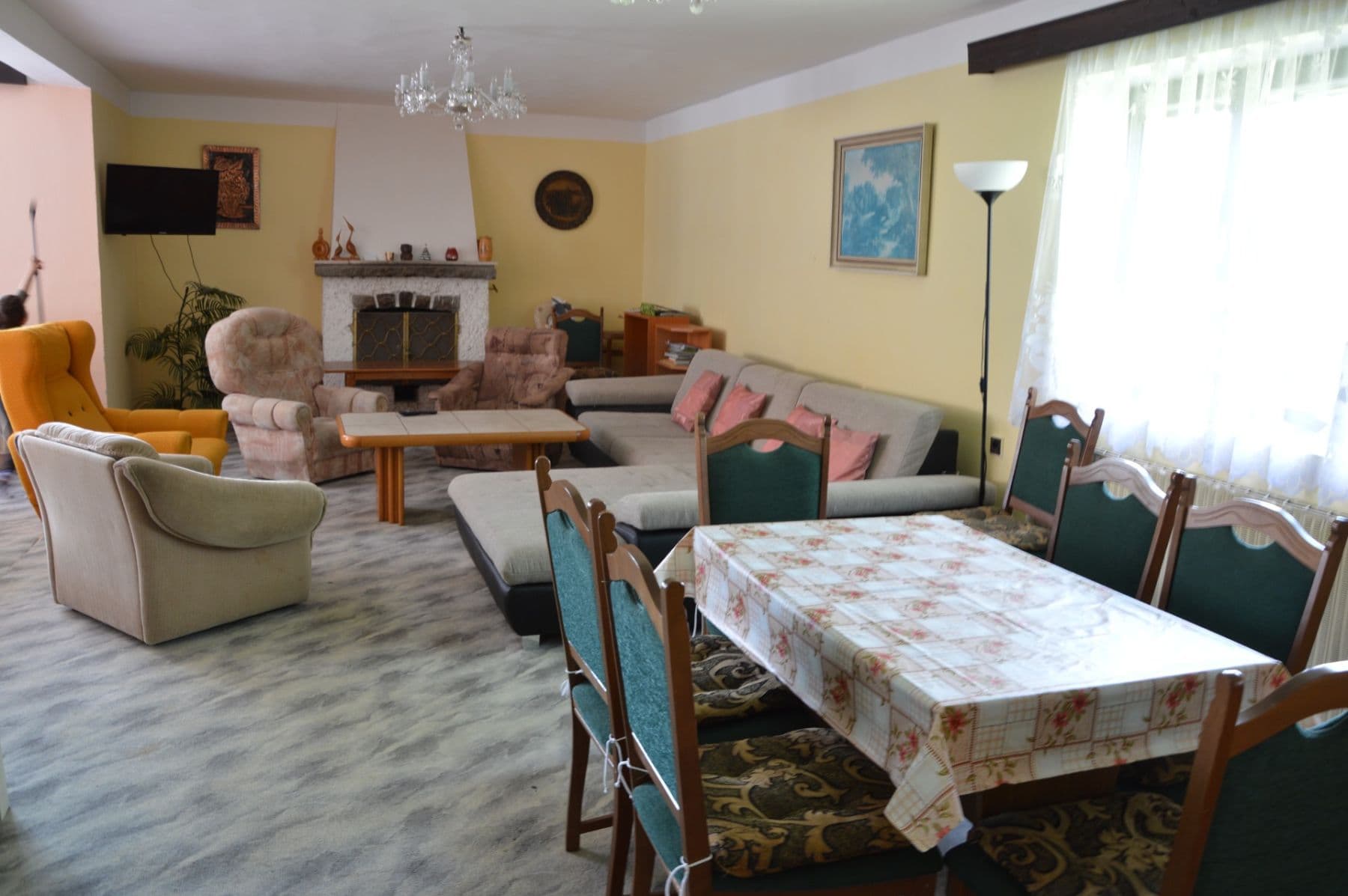 Pronájem domu 320 m², pozemek 1.700 m², Dívčice, Jihočeský kraj Pronájem domu 320 m², pozemek 1.700 m², Dívčice, Jihočeský kraj