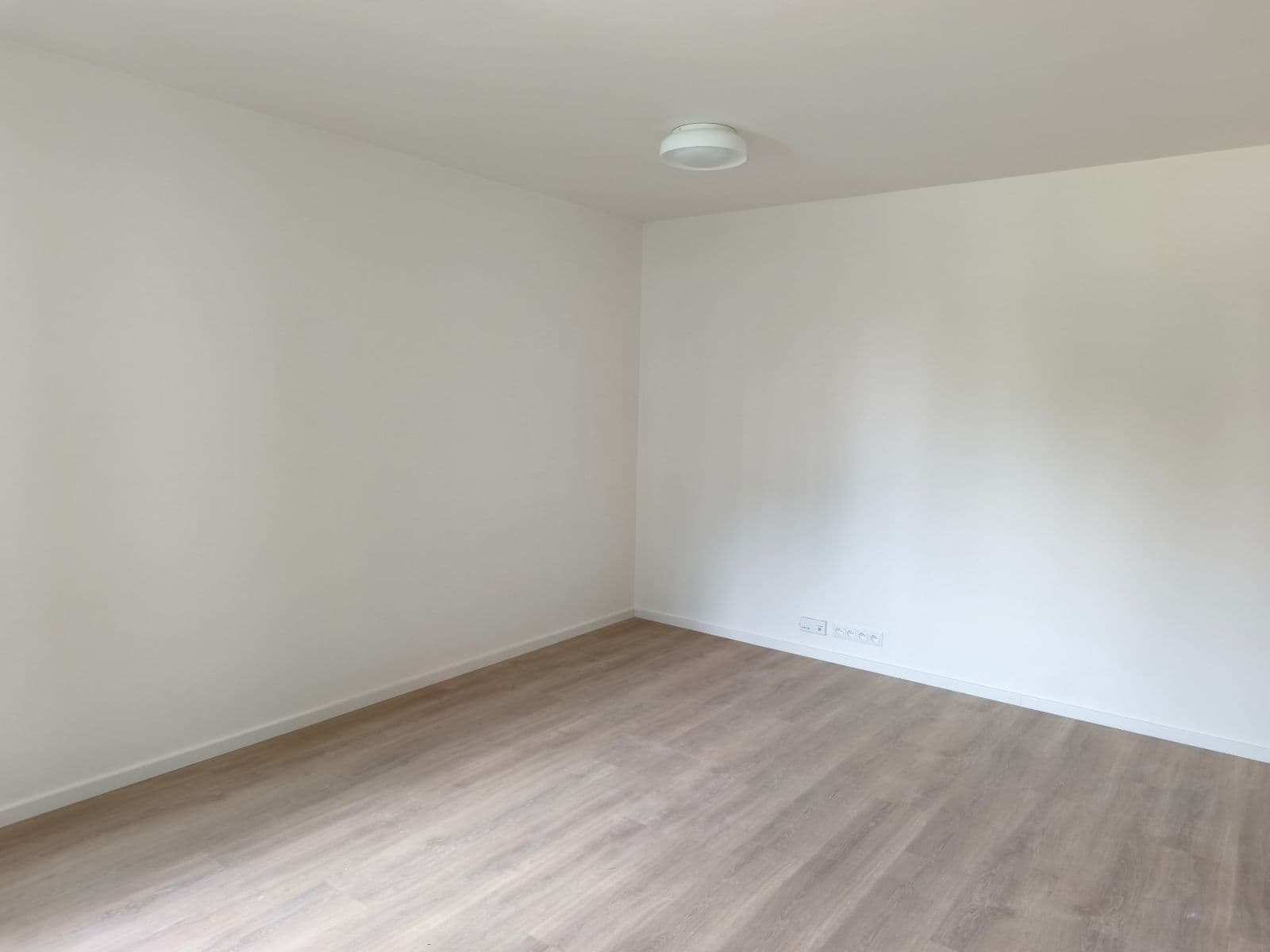 Pronájem bytu 1+kk 32 m², Divíškové, Praha, Praha Pronájem bytu 1+kk 32 m², Divíškové, Praha, Praha