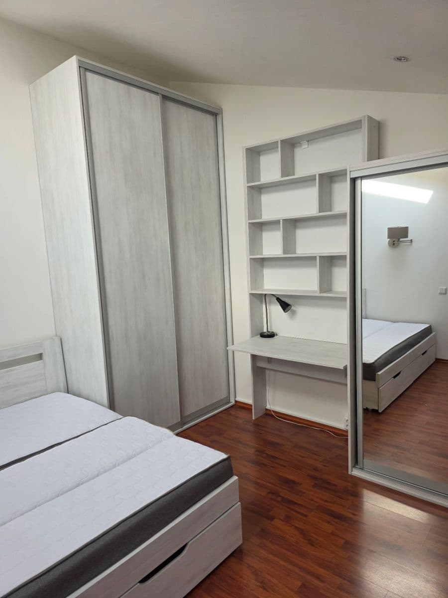 Pronájem bytu 2+kk 38 m², Na Vinohradu, Praha, Praha Pronájem bytu 2+kk 38 m², Na Vinohradu, Praha, Praha