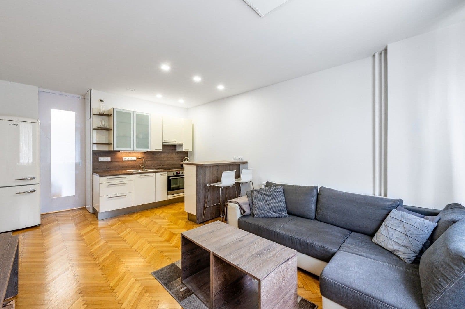Pronájem bytu 2+kk 58 m², Sokolovská, Praha, Praha Pronájem bytu 2+kk 58 m², Sokolovská, Praha, Praha