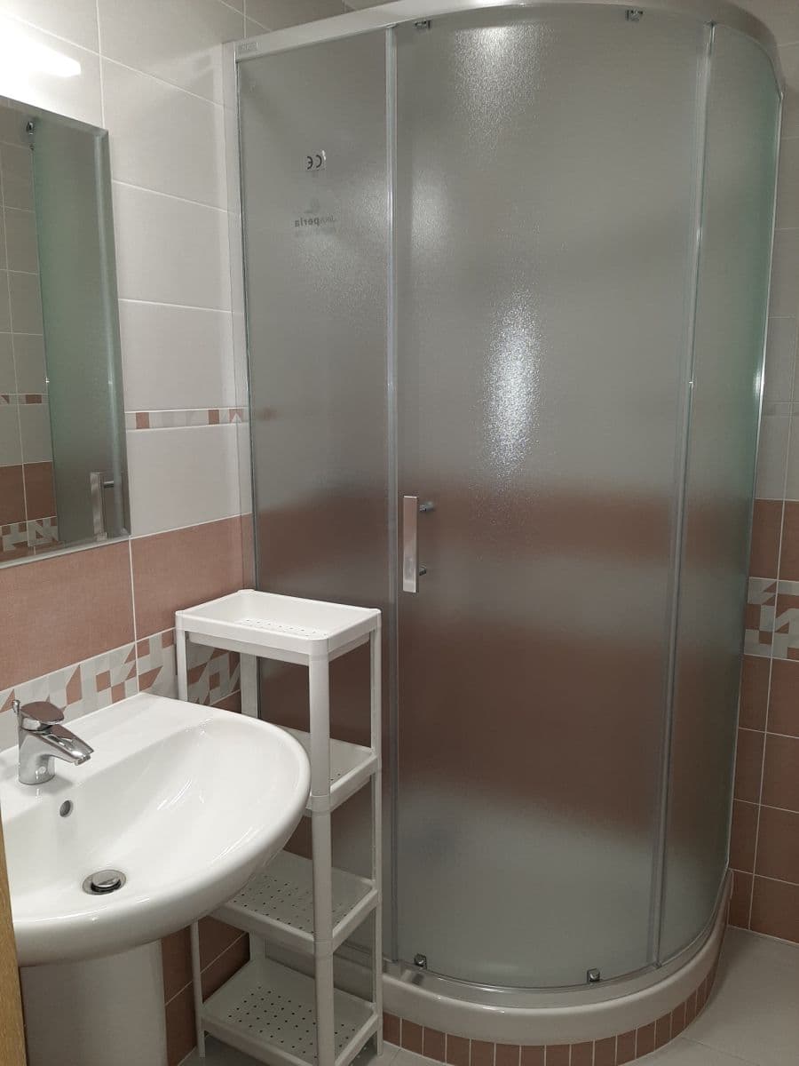 Pronájem bytu 2+kk 42 m², Stankovského, Čelákovice, Středočeský kraj Pronájem bytu 2+kk 42 m², Stankovského, Čelákovice, Středočeský kraj