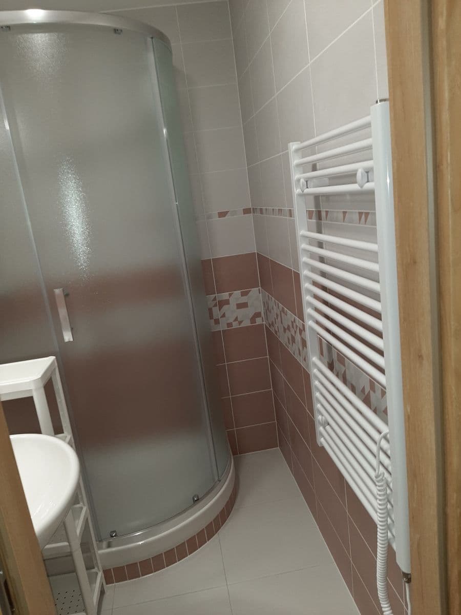 Pronájem bytu 2+kk 42 m², Stankovského, Čelákovice, Středočeský kraj Pronájem bytu 2+kk 42 m², Stankovského, Čelákovice, Středočeský kraj