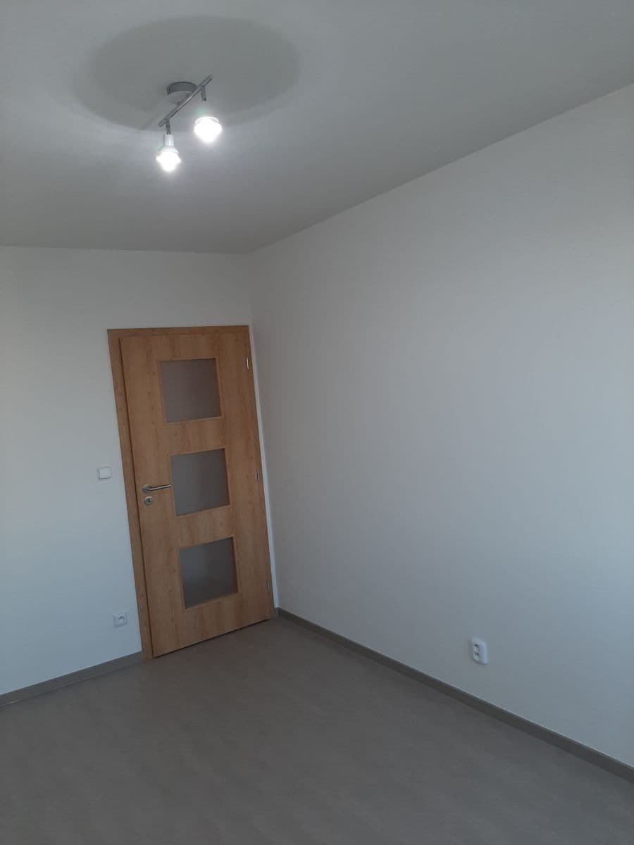Pronájem bytu 2+kk 42 m², Stankovského, Čelákovice, Středočeský kraj Pronájem bytu 2+kk 42 m², Stankovského, Čelákovice, Středočeský kraj