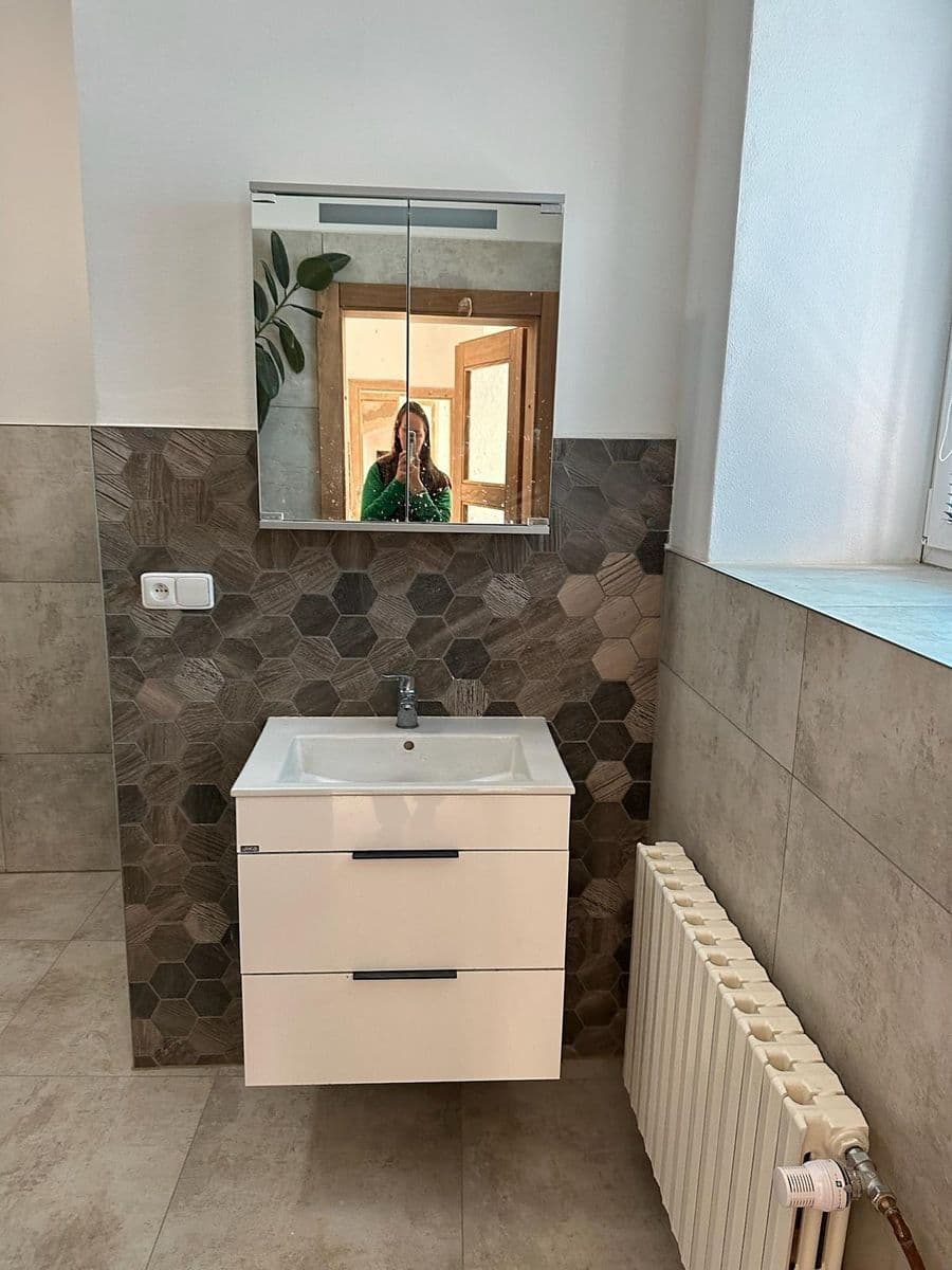 Pronájem bytu 2+1 65 m², Jana Schwarze, Ivančice, Jihomoravský kraj Pronájem bytu 2+1 65 m², Jana Schwarze, Ivančice, Jihomoravský kraj