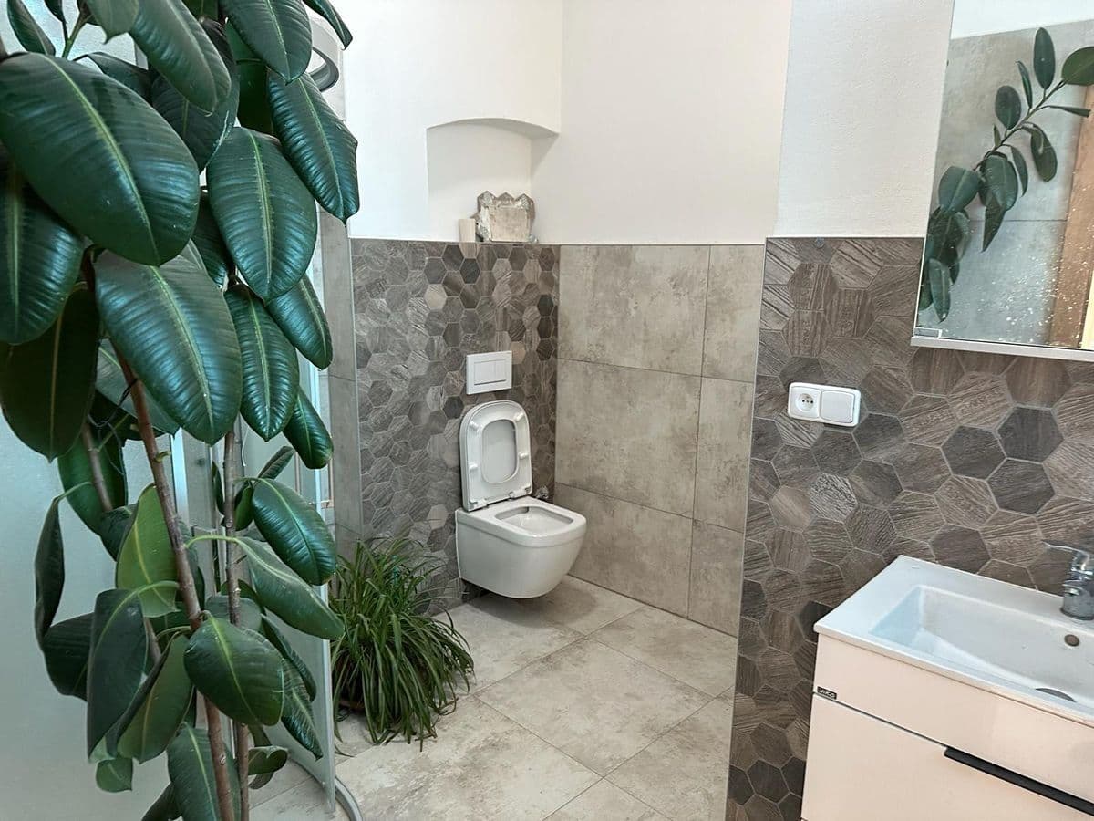 Pronájem bytu 2+1 65 m², Jana Schwarze, Ivančice, Jihomoravský kraj Pronájem bytu 2+1 65 m², Jana Schwarze, Ivančice, Jihomoravský kraj