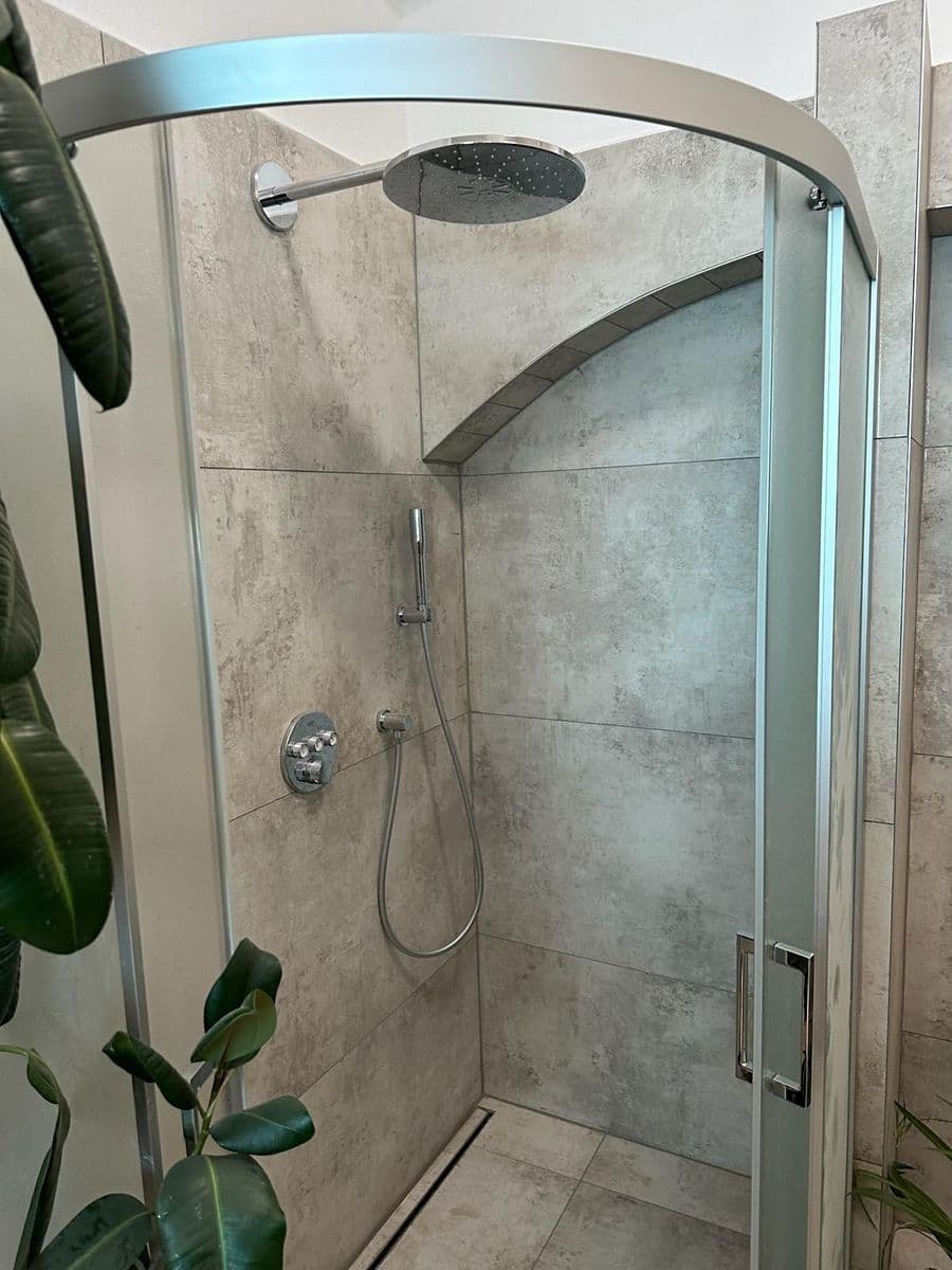 Pronájem bytu 2+1 65 m², Jana Schwarze, Ivančice, Jihomoravský kraj Pronájem bytu 2+1 65 m², Jana Schwarze, Ivančice, Jihomoravský kraj