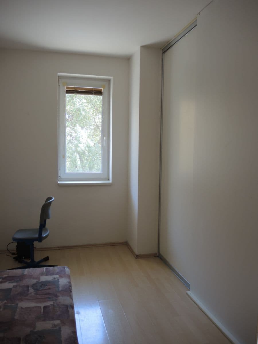 Pronájem bytu 1+kk 42 m², Elektrárenská, Praha, Praha Pronájem bytu 1+kk 42 m², Elektrárenská, Praha, Praha
