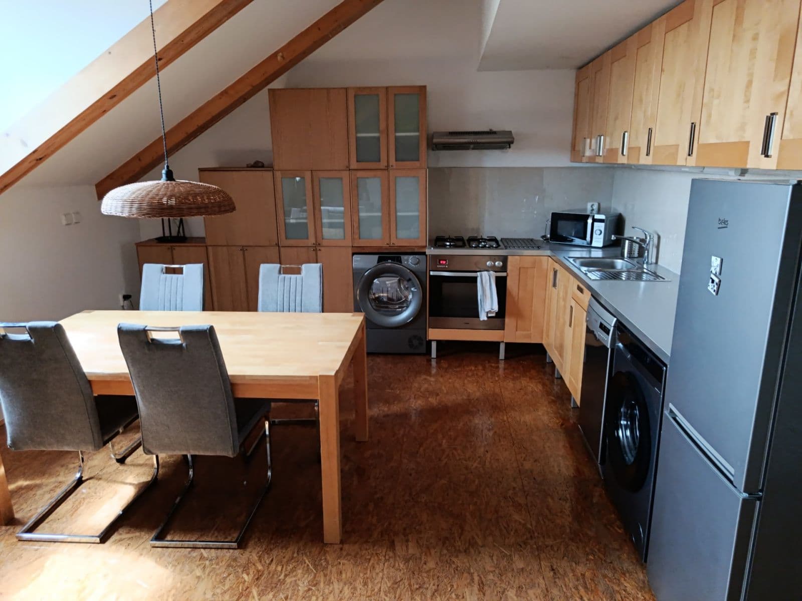 Pronájem bytu 1+kk 50 m², Václavkova, Praha, Praha Pronájem bytu 1+kk 50 m², Václavkova, Praha, Praha