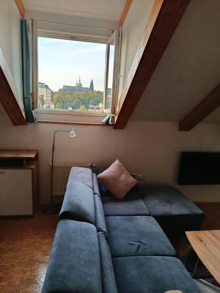 Pronájem bytu 1+kk 50 m², Václavkova, Praha, Praha Pronájem bytu 1+kk 50 m², Václavkova, Praha, Praha