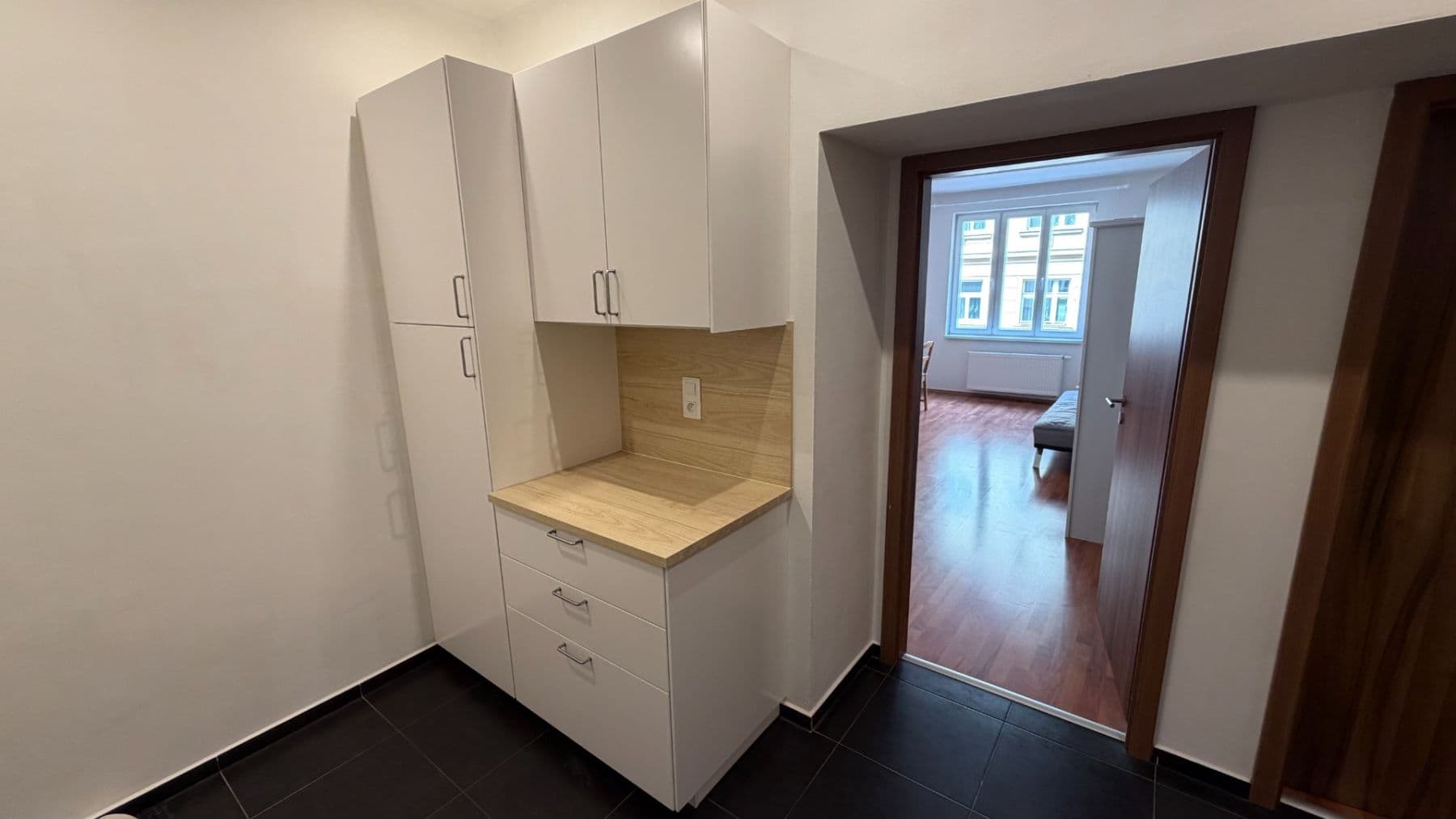 Pronájem bytu 2+kk 54 m², Holandská, Praha, Praha Pronájem bytu 2+kk 54 m², Holandská, Praha, Praha