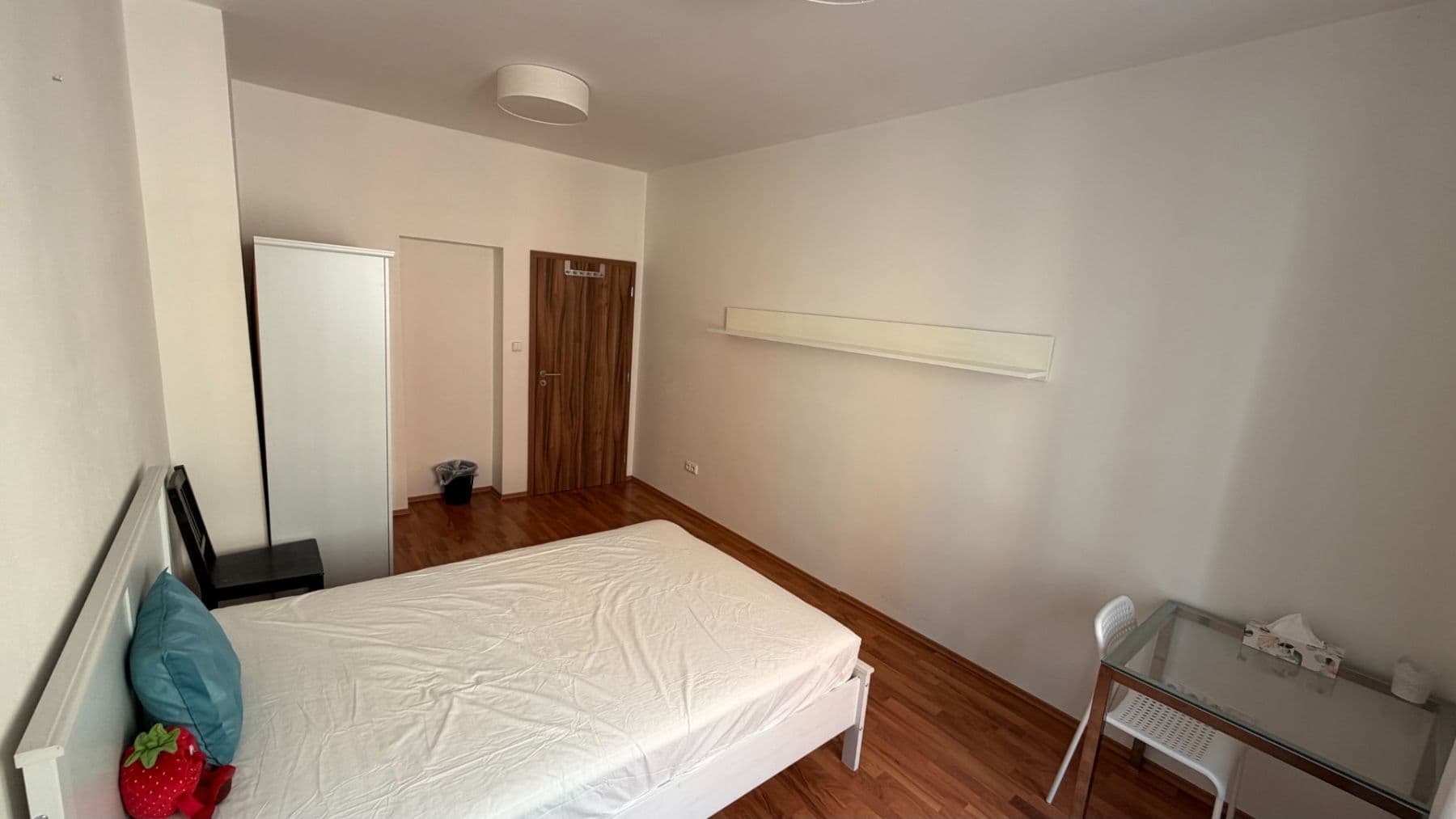 Pronájem bytu 2+kk 54 m², Holandská, Praha, Praha Pronájem bytu 2+kk 54 m², Holandská, Praha, Praha