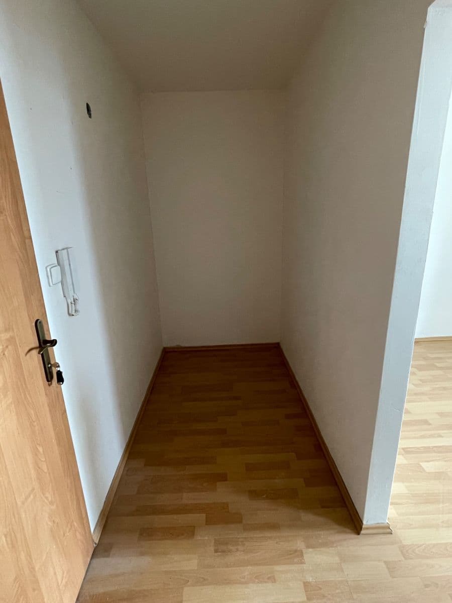 Pronájem bytu 1+kk 40 m², Hvězdova, Praha, Praha Pronájem bytu 1+kk 40 m², Hvězdova, Praha, Praha