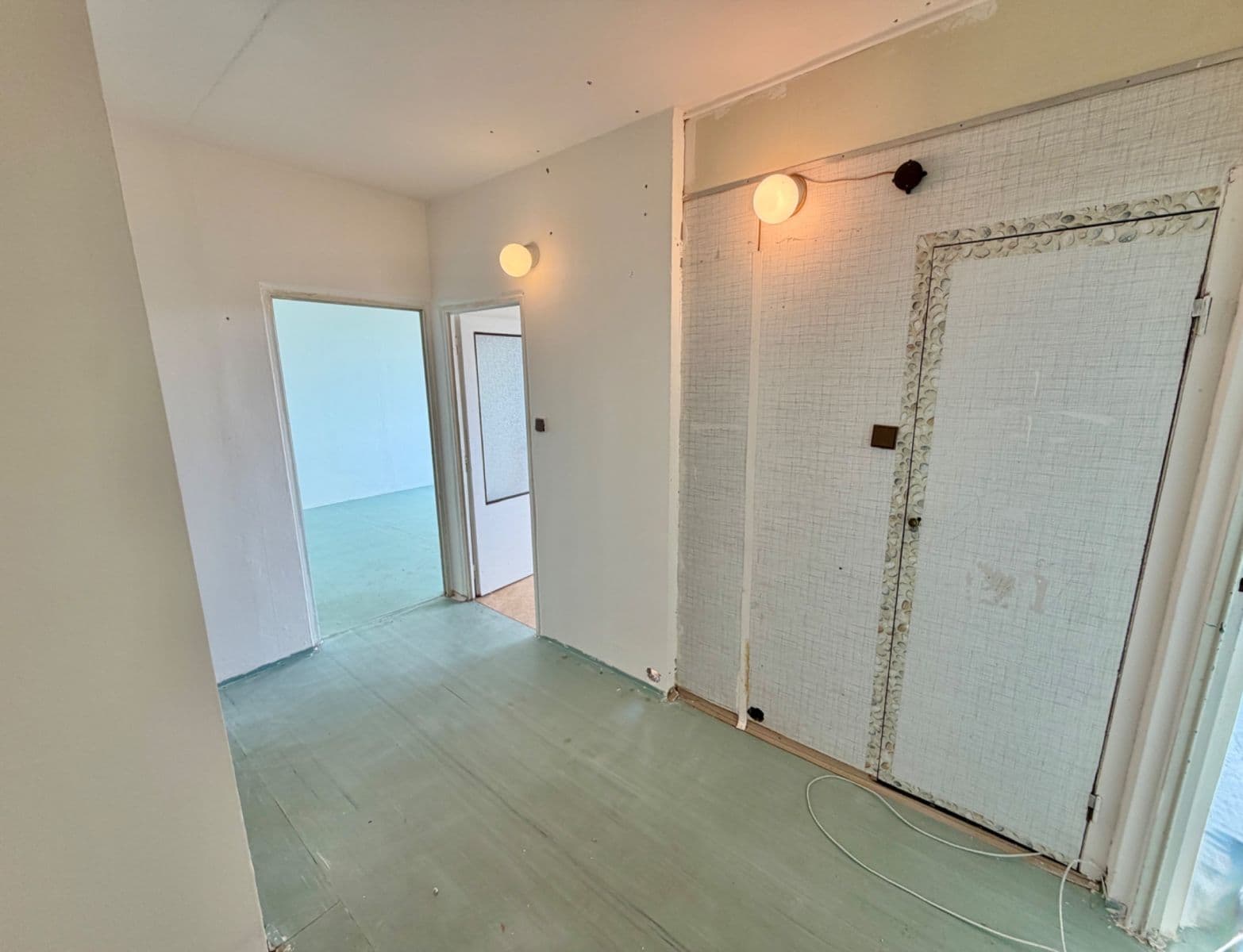 Prodej bytu 2+1 52 m², U stadionu, Jičín, Královéhradecký kraj Prodej bytu 2+1 52 m², U stadionu, Jičín, Královéhradecký kraj