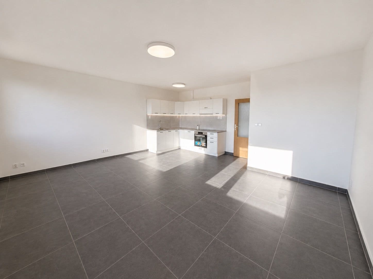 Pronájem bytu 2+kk 61 m², 5. května, Měšice, Středočeský kraj Pronájem bytu 2+kk 61 m², 5. května, Měšice, Středočeský kraj