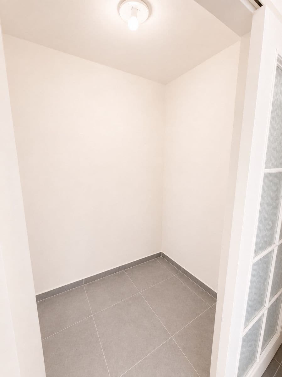Pronájem bytu 2+kk 61 m², 5. května, Měšice, Středočeský kraj Pronájem bytu 2+kk 61 m², 5. května, Měšice, Středočeský kraj