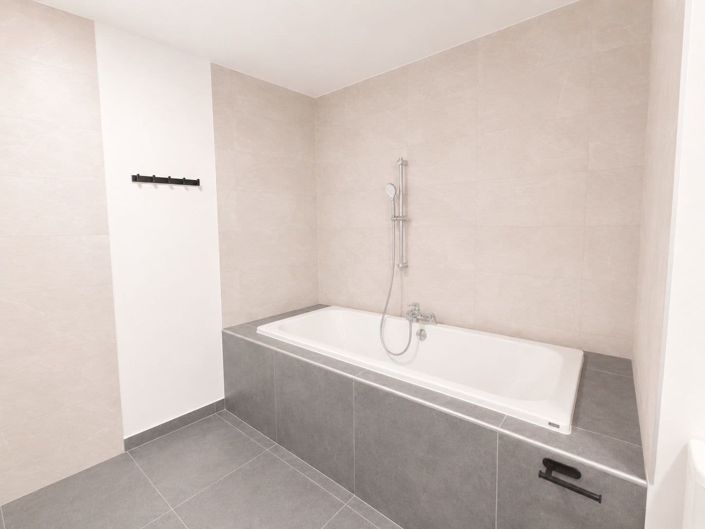 Pronájem bytu 2+kk 61 m², 5. května, Měšice, Středočeský kraj Pronájem bytu 2+kk 61 m², 5. května, Měšice, Středočeský kraj