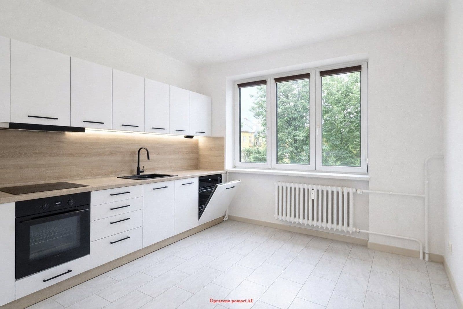 Pronájem bytu 4+1 95 m², tř. Osvobození, Karviná, Moravskoslezský kraj Pronájem bytu 4+1 95 m², tř. Osvobození, Karviná, Moravskoslezský kraj