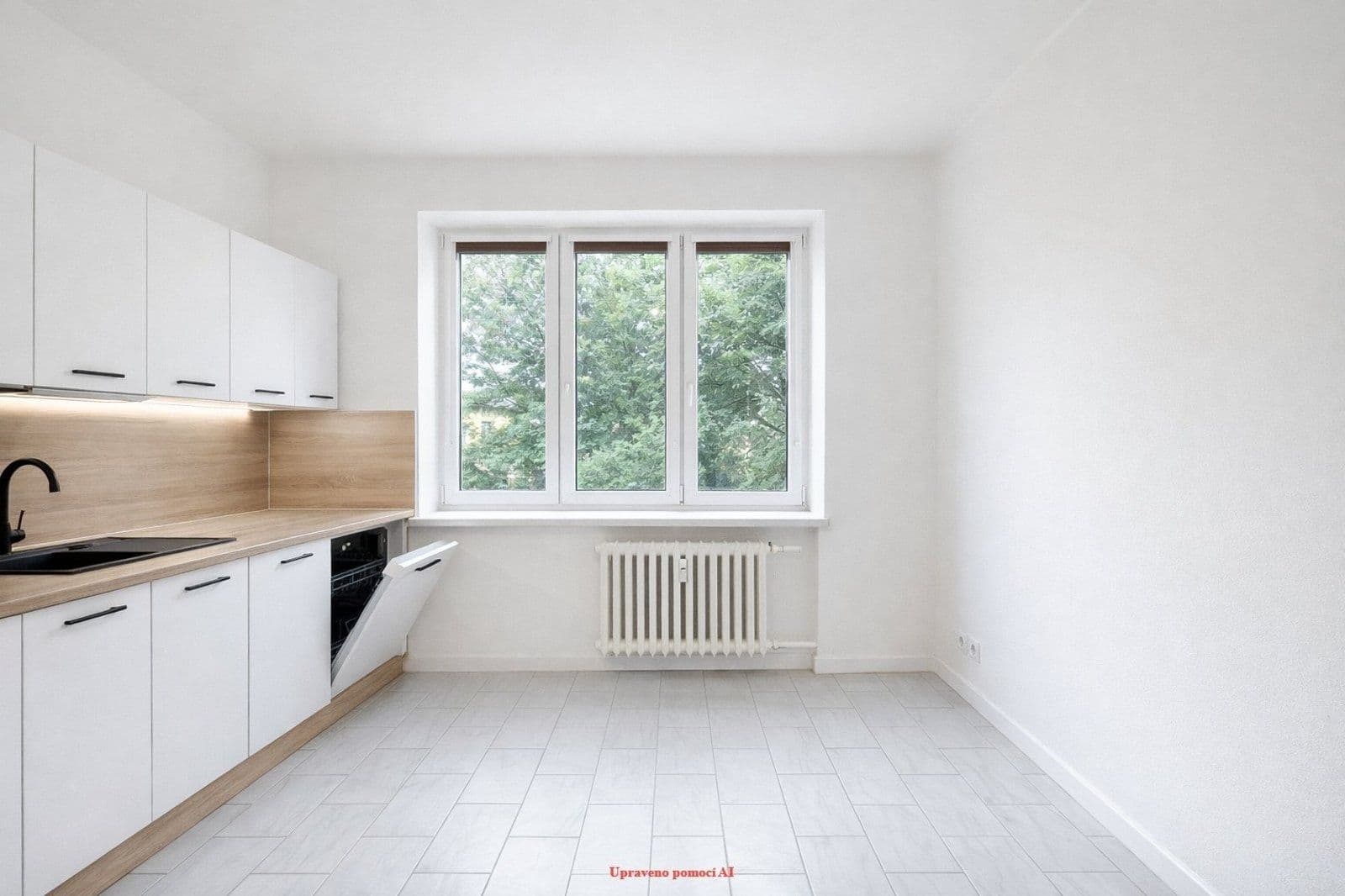 Pronájem bytu 4+1 95 m², tř. Osvobození, Karviná, Moravskoslezský kraj Pronájem bytu 4+1 95 m², tř. Osvobození, Karviná, Moravskoslezský kraj