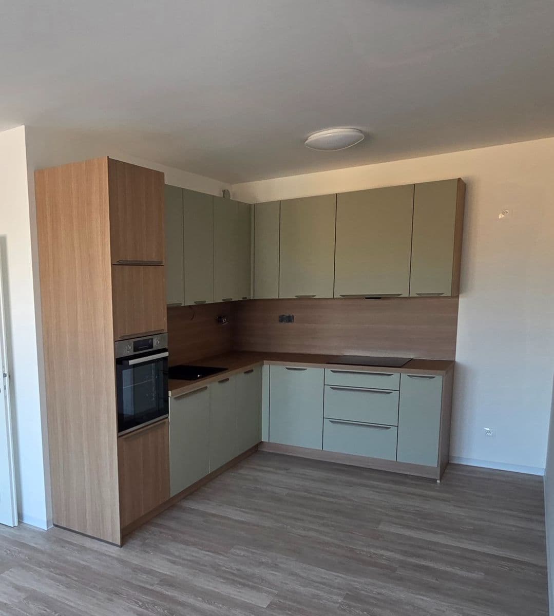 Pronájem bytu 2+kk 60 m², Pražská, Velké Přílepy, Středočeský kraj Pronájem bytu 2+kk 60 m², Pražská, Velké Přílepy, Středočeský kraj