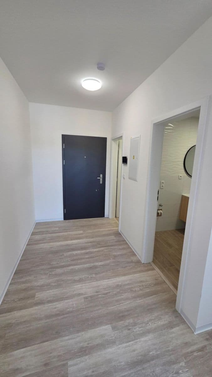 Pronájem bytu 2+kk 60 m², Pražská, Velké Přílepy, Středočeský kraj Pronájem bytu 2+kk 60 m², Pražská, Velké Přílepy, Středočeský kraj