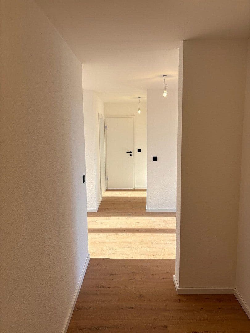 Pronájem bytu 3+kk 92 m², Nürtingen, Bádensko-Württembersko Pronájem bytu 3+kk 92 m², Nürtingen, Bádensko-Württembersko