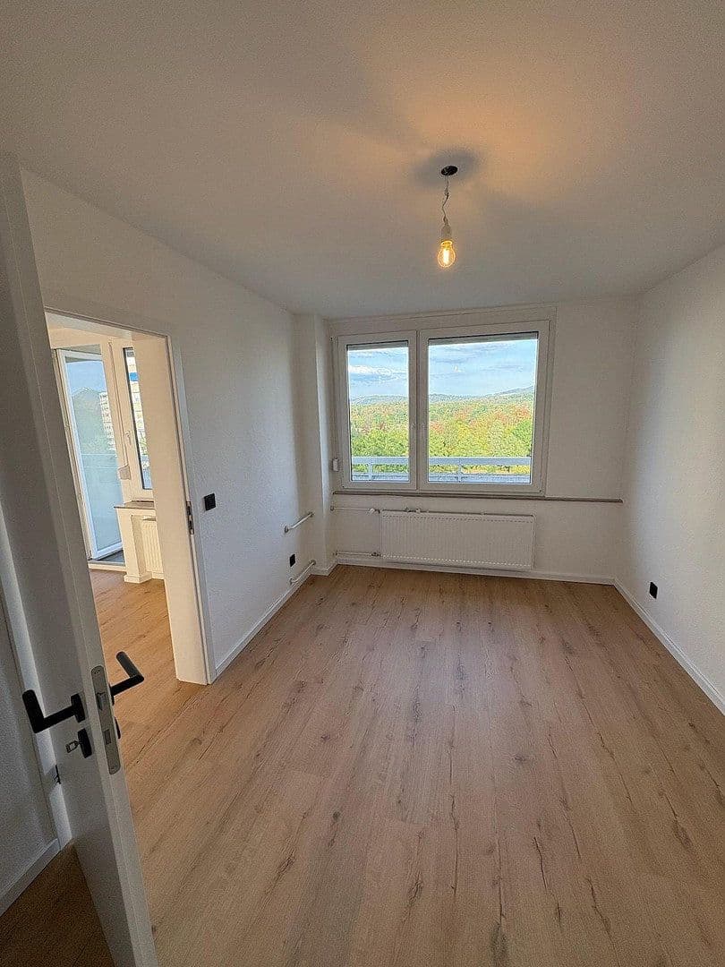 Pronájem bytu 3+kk 92 m², Nürtingen, Bádensko-Württembersko Pronájem bytu 3+kk 92 m², Nürtingen, Bádensko-Württembersko