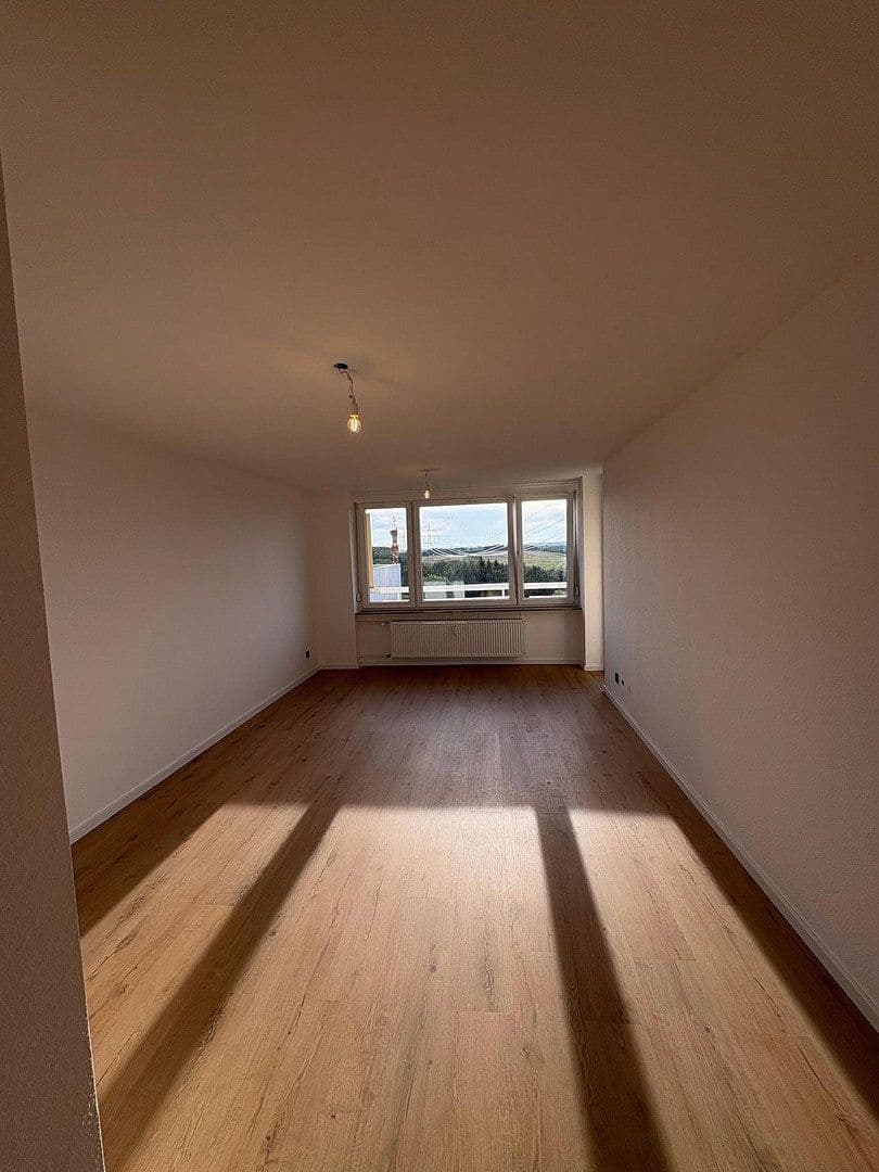 Pronájem bytu 3+kk 92 m², Nürtingen, Bádensko-Württembersko Pronájem bytu 3+kk 92 m², Nürtingen, Bádensko-Württembersko