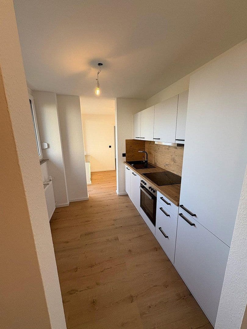 Pronájem bytu 3+kk 92 m², Nürtingen, Bádensko-Württembersko Pronájem bytu 3+kk 92 m², Nürtingen, Bádensko-Württembersko